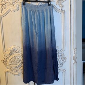 Fashion Flair blue ombré skirt. L